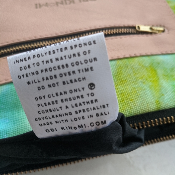 Free 🆓 W Bundle - Green marble tie dye wristlet clutch pouch, NEW - Picture 2 of 10